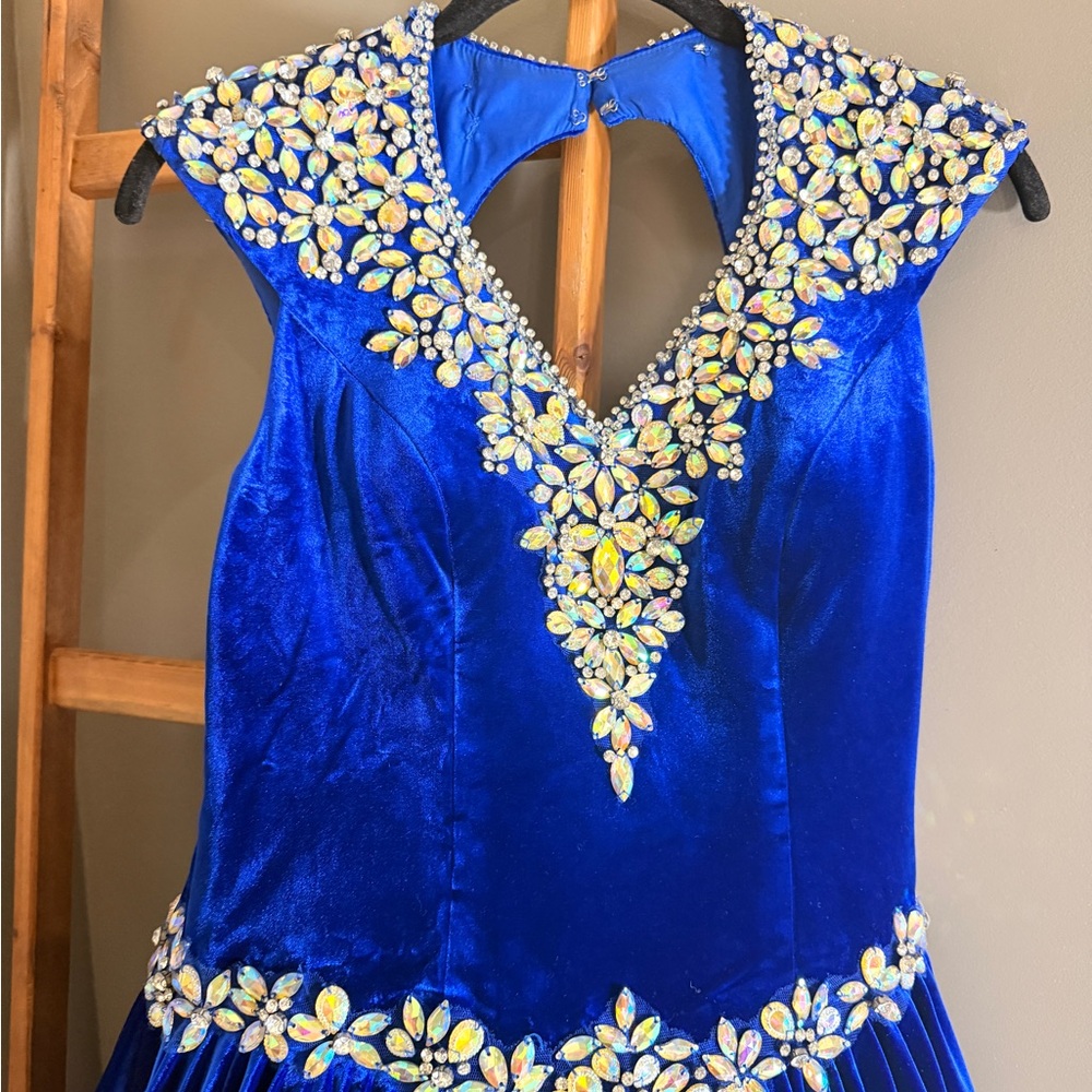 Unique Fashion Royal Blue Velvet Pageant Dress with Crystal Embellishment
